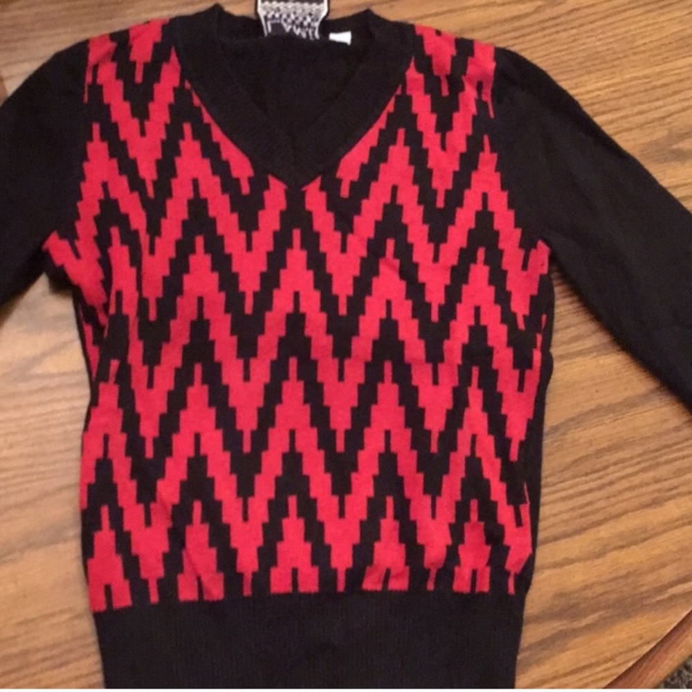 Lamb sweater b1